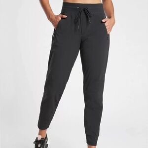 Athleta Women’s Trekkie North Jogger BLACK SIZE 16